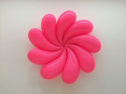 Twirl - a Sculpture & Installation Artowrk by Sasha Frolova